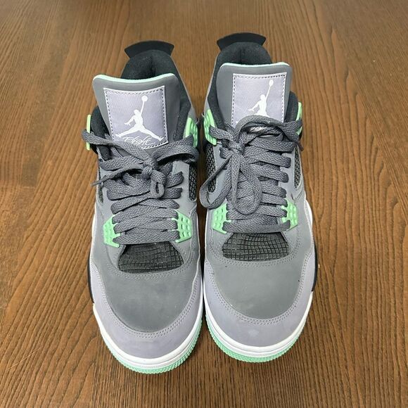 Jordan green glow size 10.5 - Picture 4 of 10